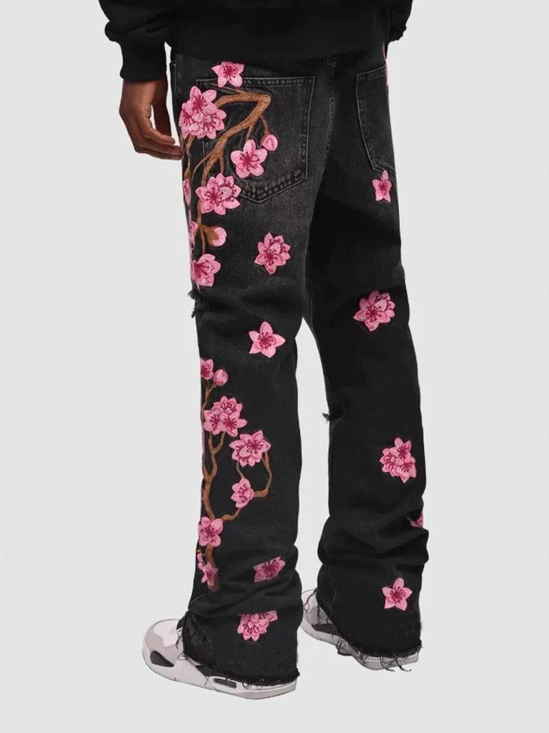 Jeans brodés fleurs cerisiers