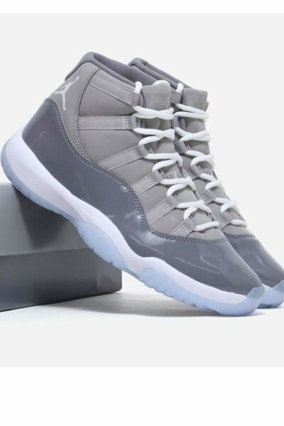 Jordan 11 montantes grises