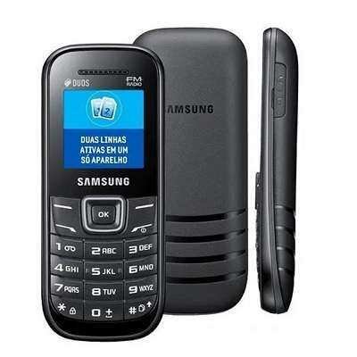 Téléphone Samsung E1200I Noir