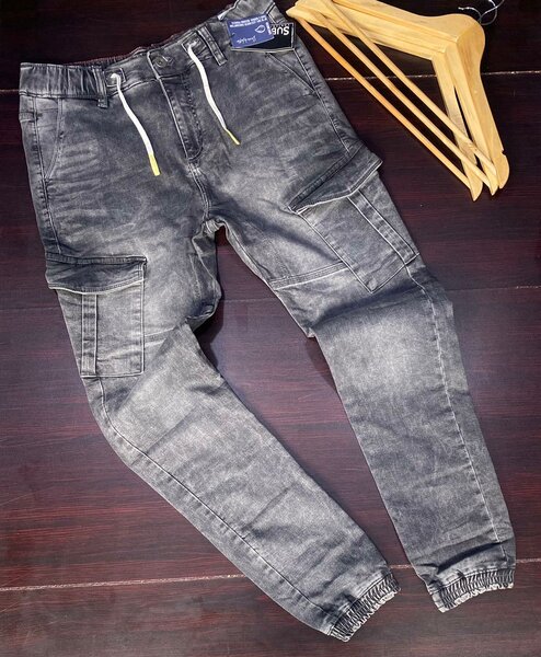 Cargo Jeans