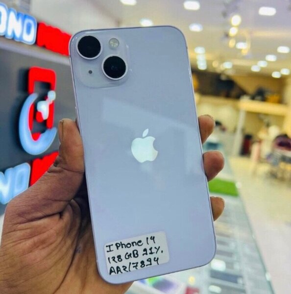 iPhone 14