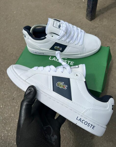 Chaussure homme Lacoste
