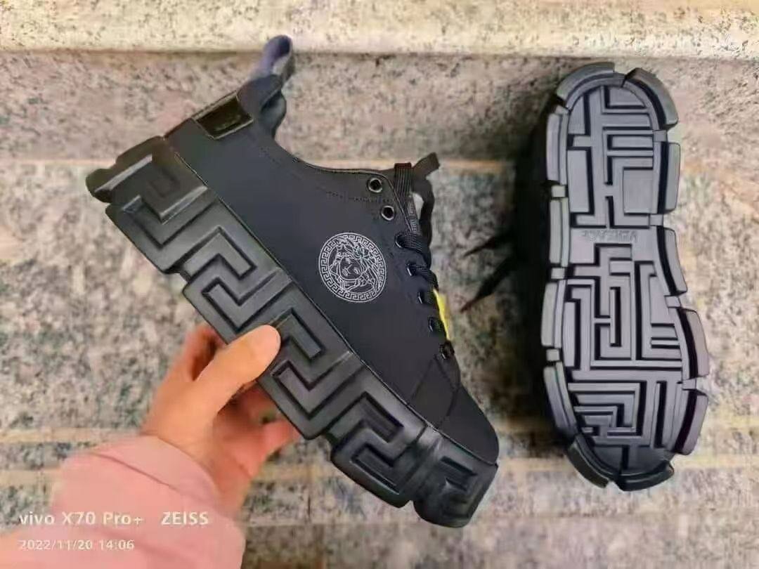 Mens sneakers