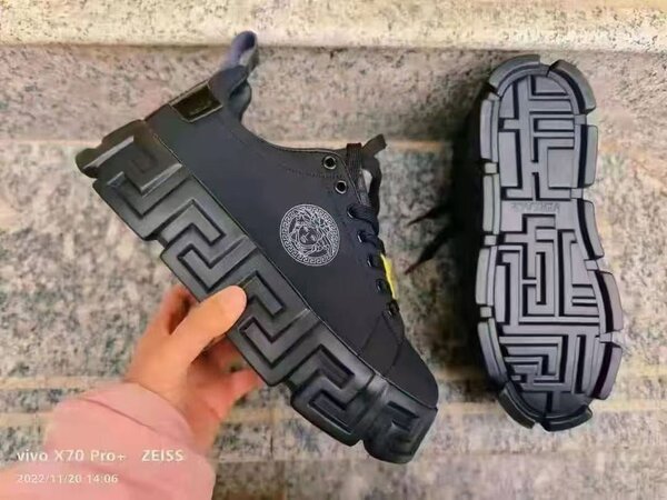 Mens sneakers