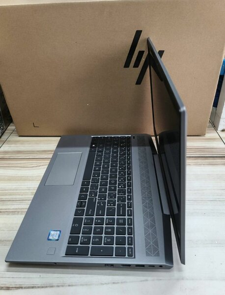 HP ZBook 15v G5, Core i7