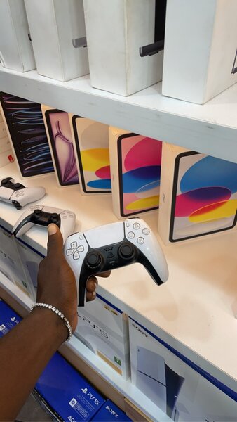 PS5 controllers