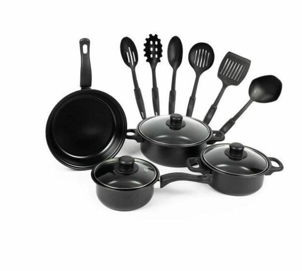 Batterie de cuisine casseroles