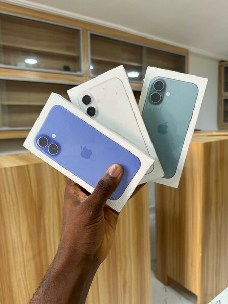 iPhone 16simple