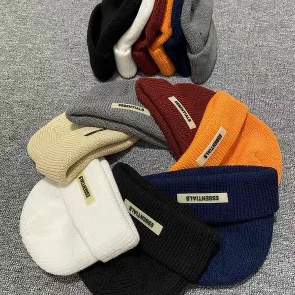 Bonnets Essential