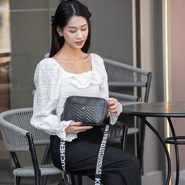 Sac bandoulière avec pochette détachable