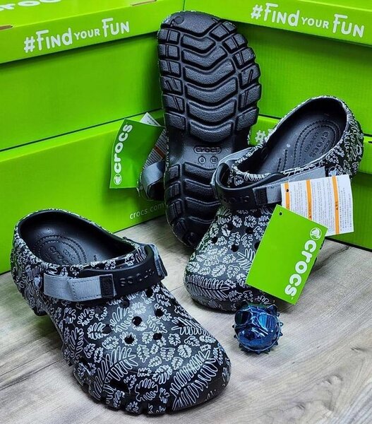 SLIPPERS