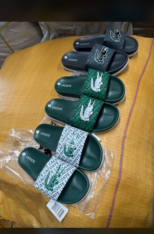 Sandales Lacoste