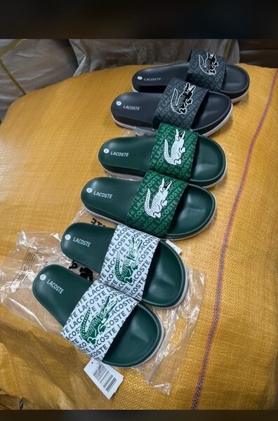 Sandales Lacoste