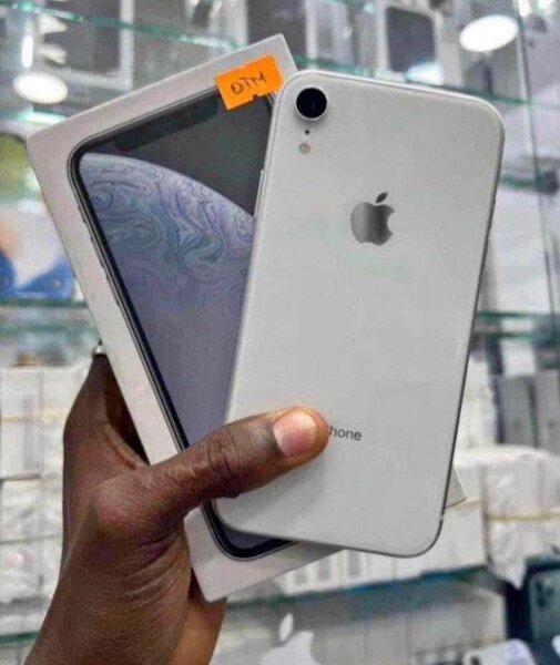 iPhone XR