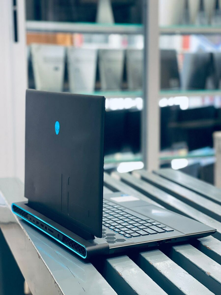 Laptop (Gaming)