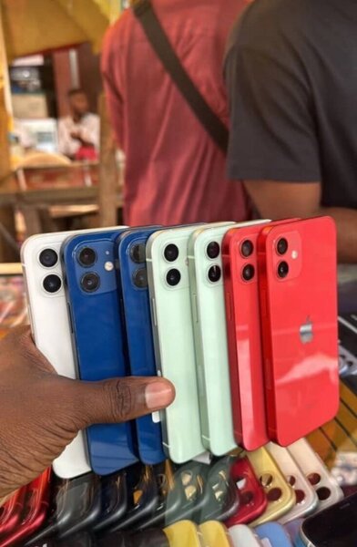 IPHONE 12