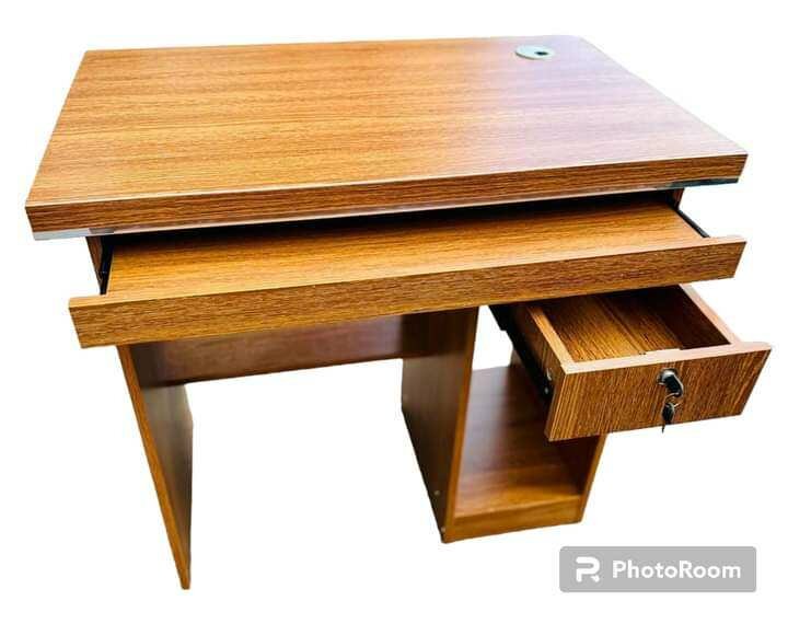 TABLE BUREAU