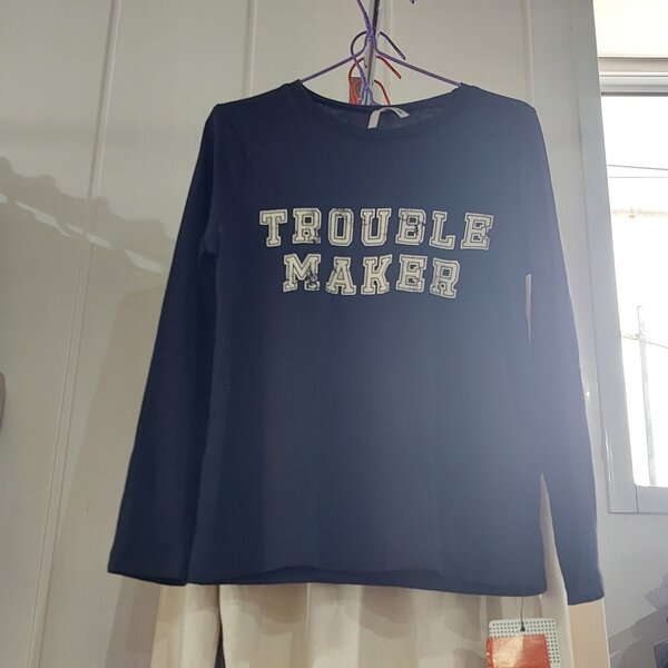 Long sleeve tops
