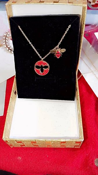 Chaine avec pendentif en inox