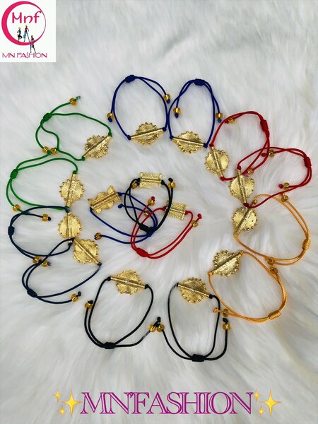  Bracelet