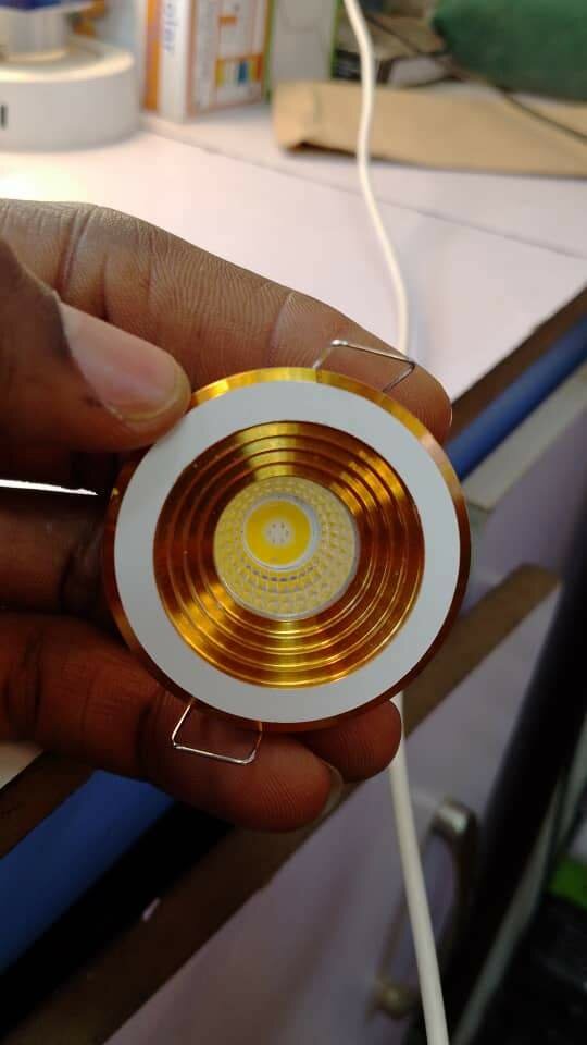 3watts spot light