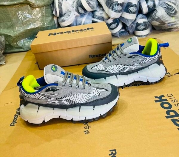 REEBOK CLASSIC