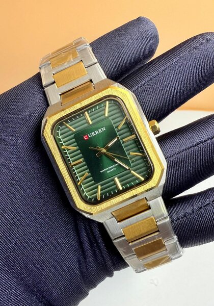 Montre curren stylé