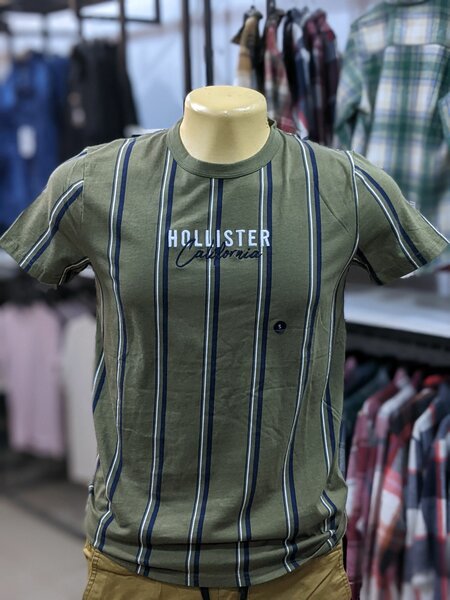 Round neck Tee's