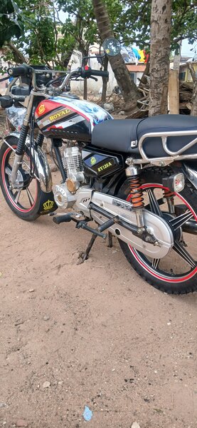 Royal 125A