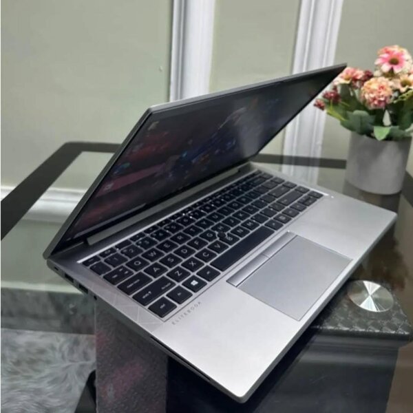 HP laptop