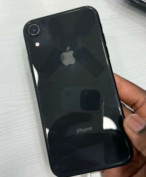 iPhone XR 64go en bon état