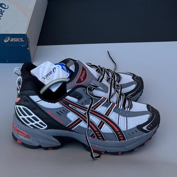 ASICS