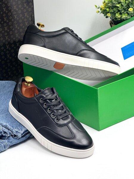 Boss sneakers