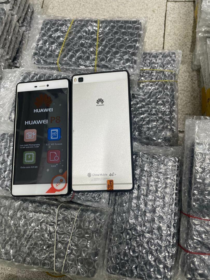 Huawei P8 lite