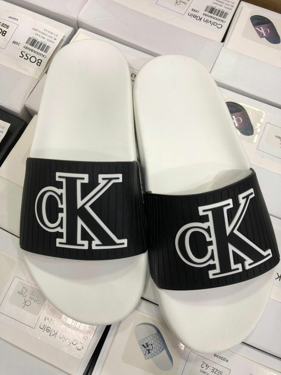 Claquettes élégantes Calvin Klein
