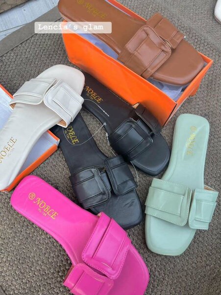 slippers