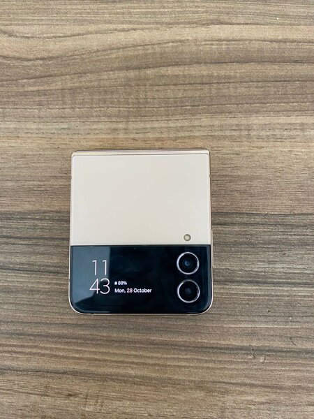 Samsung Zfold 4