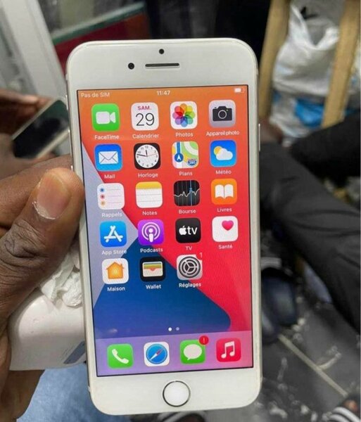 iPhone Blanc 64Go Débloqué