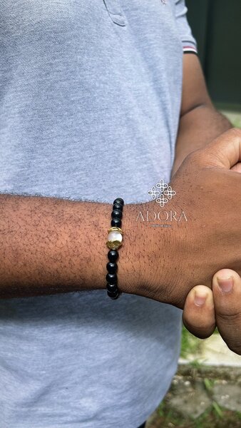 Bracelet perles noires élégantes
