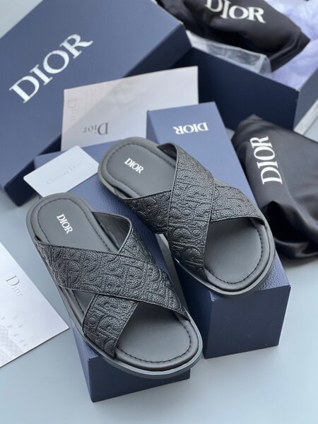 Men slippers