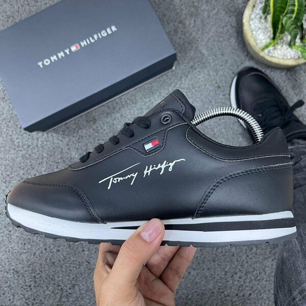 Tomy His