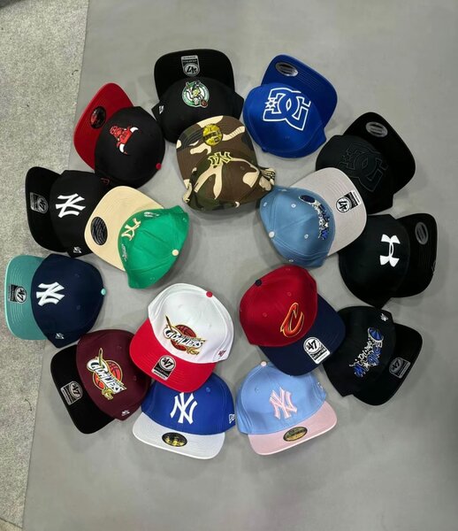 Casquettes Snapback Brodées