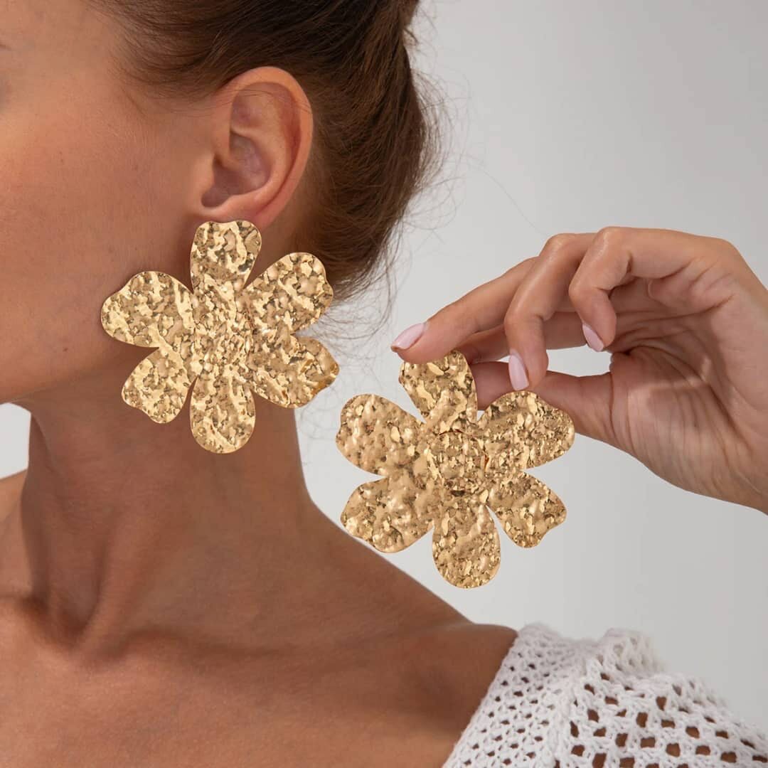 Boucles d'oreilles florales dorées
