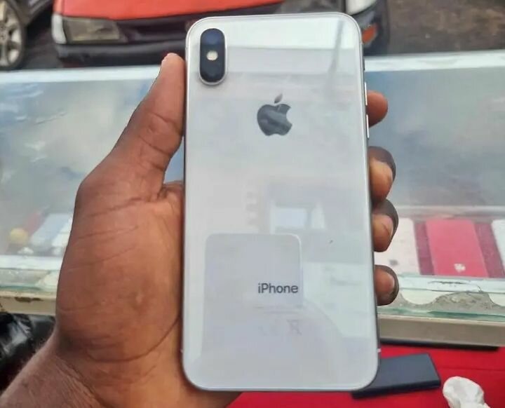 iPhone X simple