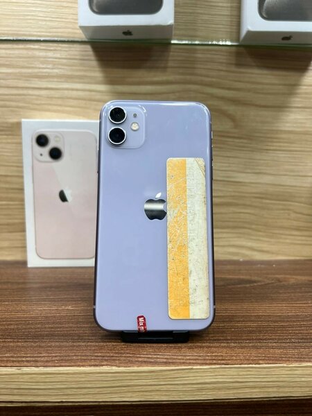 iPhone 11 quasi neuf