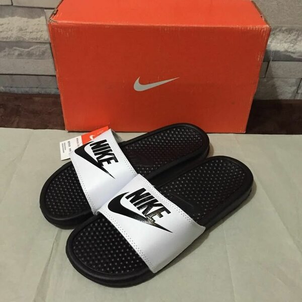 Nike easywear