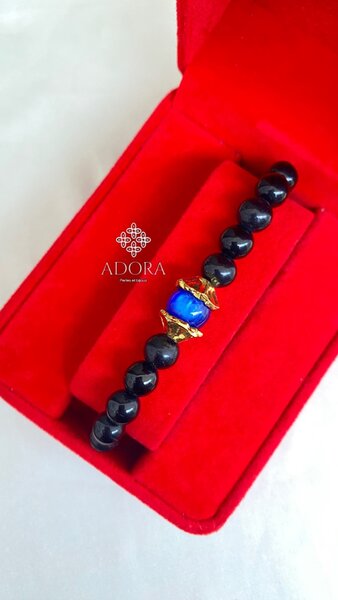Bracelet en perles noir et bleu