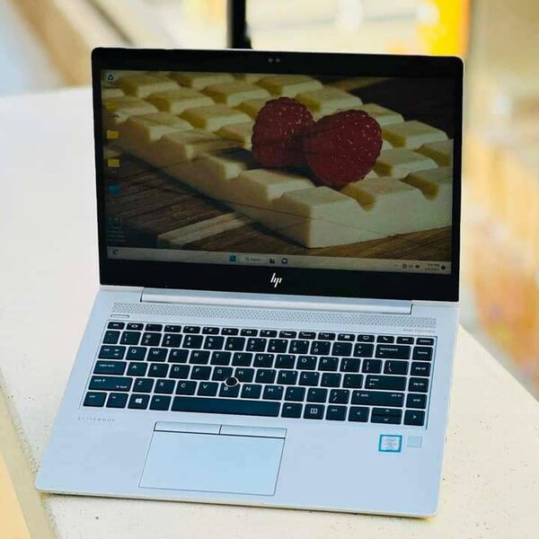HP 840 G5 Core i5 16Go tactile
