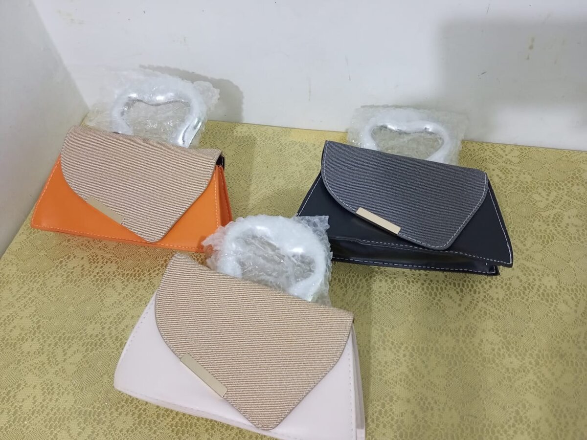 Pochettes élégantes multicolores