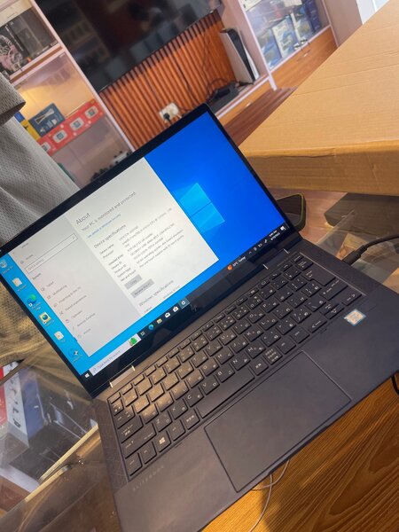 Hp Dragonfly 360 laptop